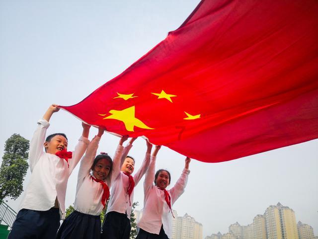 你怎么看待男人分手后要求女方返还约会费用？游戏画面
