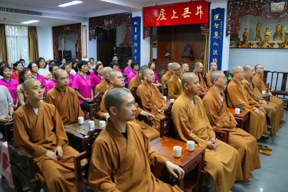 孩子的原生家庭很不好，怎么办？游戏画面